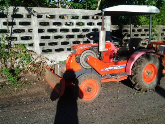 ขายKRT140พร้อมอุปกร์ ใบดัน ผาน3 คราด ล้อเหล็ก ขายKRT140พร้อมอุปกร์ ใบดัน ผาน3 คราด ล้อเหล็ก