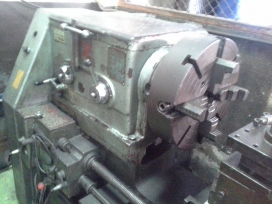 เครื่องกลึง 8 ฟุต รุ่นหนัก และ 6 ฟุต รุ่นหนัก ญี่ปุ่น ขายเหมารวม 2 เครื่อง