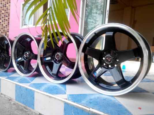 ssr17/4/100/114กว้าง7.5ทั้ง4วงสีเดิมๆไม่มีซ่อม ดำขอบเงา ขาย7000 สนจัยดูของได้ที่ คลอง2 คลองหลวง ซ,บงกช11 0898128457 ไอดี chaichaimax  ซ.บงกช11https://www.facebook.com/profile.php?id=10000623103130