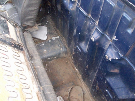 กระบะพร้อมใช้งาน  ยางดี ระบบแอร์ครบ  วิ่งใกลสบาย