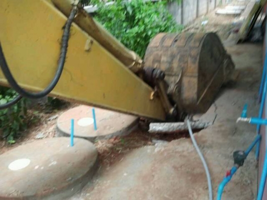 ***ขายแล้วครับขอบคุณ Truck2hand ขายแบคโฮ ราคาถูกๆ KOMATSU PC 120-6Z เก่านอก เครื่องเดิมปั้มเดิม เครื่องกำลังเปลี่ยนซีล ปั้มดีแรงดี เอวดี แน่น ไม่มีแตก บูมอาร์สวยไม่มีปะไม่มีดาม ช่วงล่าง 70-80\% โซ่ โรลเลอร์ แทร็ก แคเรีย สป็อคเก็ต เฟรม สภาพดี บอดี้สวย หัวเก ***ขายแล้วครับขอบคุณ Truck2hand ขายแบคโฮ ราคาถูกๆ KOMATSU PC 120-6Z เก่านอก เครื่องเดิมปั้มเดิม เครื่องกำลังเปลี่ยนซีล ปั้มดีแรงดี เอวดี แน่น ไม่มีแตก บูมอาร์สวยไม่มีปะไม่มีดาม ช่วงล่าง 70-80\% โซ่ โรลเลอร์ แทร็ก แคเรีย สป็อคเก็ต เฟรม สภาพดี บอดี้สวย หัวเก