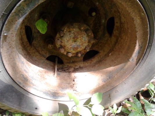 ขายKM 310. ยาว4.3 เมตร รถจอดใว้ใช้งานได้ไม่พังครับ