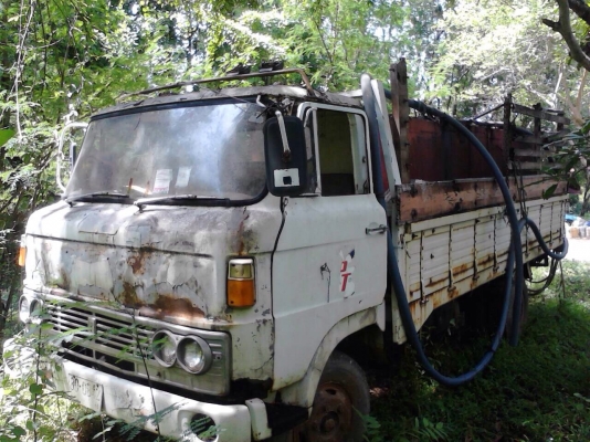 ขายKM 310. ยาว4.3 เมตร รถจอดใว้ใช้งานได้ไม่พังครับ