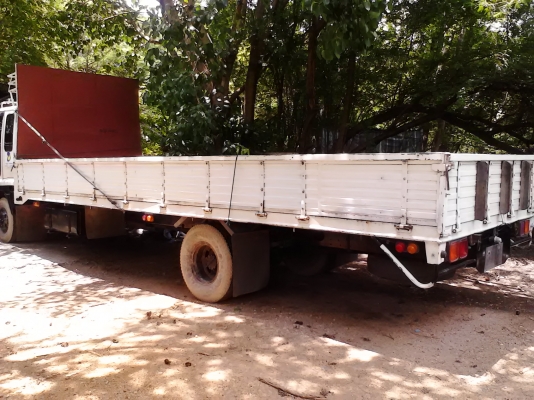 ขายอีกครับ กระบะคาร์โก้  อีซูชุ Deca195 ยาว 7 เมตร พื้นไม้ ข้างเหล็ก