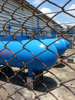 ขายถังก๊าซ LPG ขนาด 2000 ลิตรจำนวน 3 ลูกพร้อมหัวพ่นไฟใช้ก๊าซจำนวน 3 ชุดราคาชุดละ 70,000 บาท