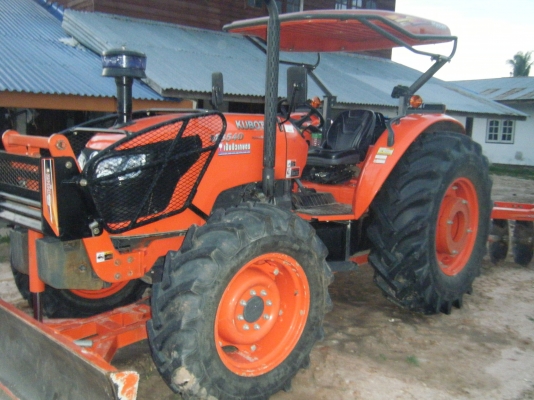 ขายดาวน์รถไถ M8540 ราคาถูกสภาพใหม่ ติดต่อเจ้าของโดยตรง เสี่ย เท่