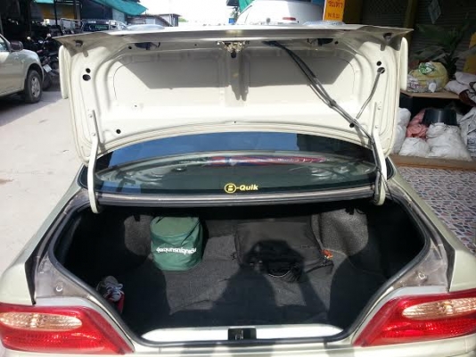 มือแรกป้ายแดงมา ขายเก๋งโซลูน่า 1.5 E หยดน้ำ เกียร์ออโต้ ปี 2002