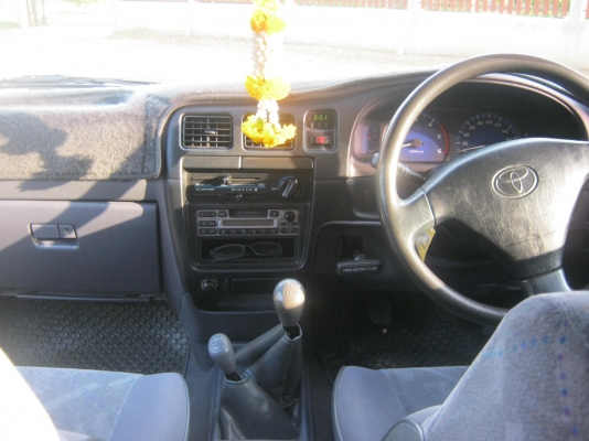 .TOYOTA  SPORT CRUISER  ปี 2002