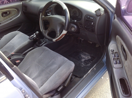 CB4 แท้เครื่อง4G92เดิมๆ 1.6น้ำมัน+แก๊สแล้ว ขับมันเครื่องแน่นช่วงล่างดีมากเลี้ยวไม่ดัง