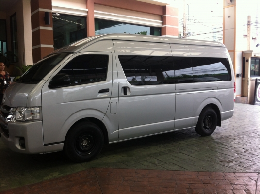 ดาวน์แสนเดียวออกรถตู้มือ1 ดาวน์แสนเดียวออกรถตู้มือ1