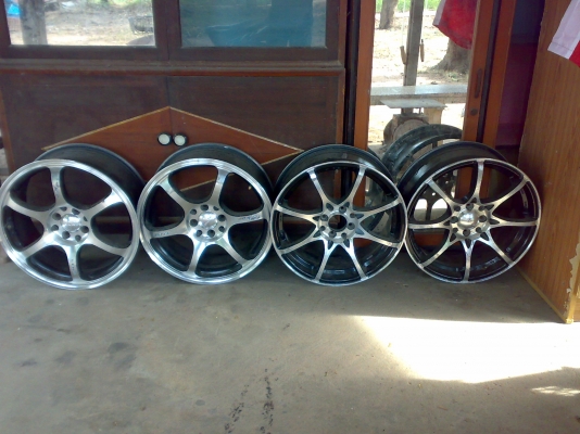 ล้อแม็กเรนโซ่ 17x7 4รู 100,114.3 ถูกๆครับ