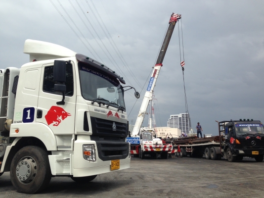 รับสมัครพนักงานขับรถเทรลเลอร์จำนวนมาก รายได้ดี