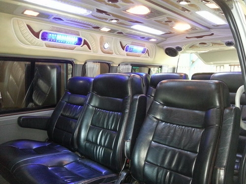 ขายเบาะรถตู้ d4d สีดำ vip