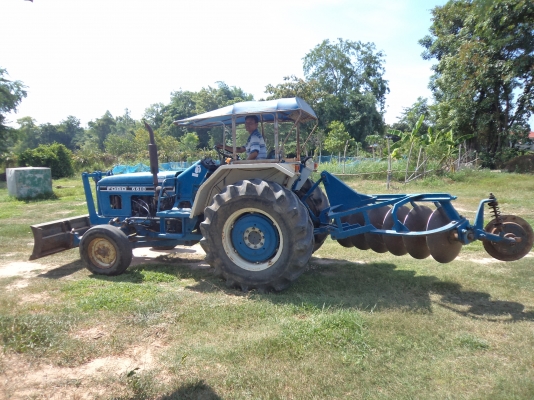 ขายถูกๆรถไถสภาพดีอุปกรครบพร้อมใช้งาน