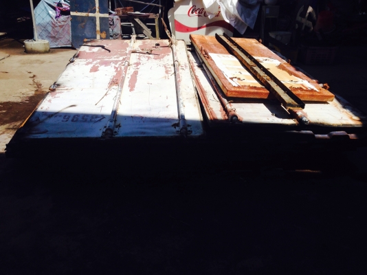 ขายแผ่นเหล็กตู้คอนเทนเนอร์18บาท/กิโล โทร 084-055-7743