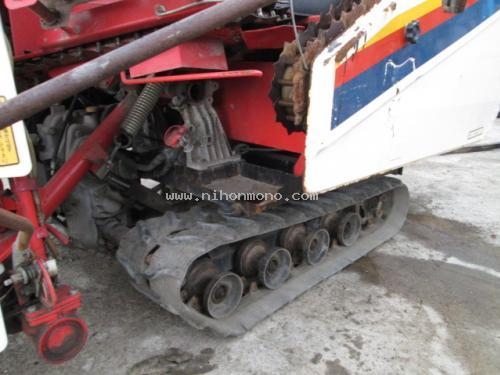 รถเกี่ยวข้าวนั่งขับ!!! รหัสสินค้า : 13001472  ยี่ห้อ : YANMAR รุ่น : CT800