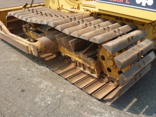 ขายด่วนรถแทรคเตอร์ตีนตะขาบ Komatsu D20PL-6  นำเข้าจากญี่ปุ่นภาพสวย พร้อมใช้งาน