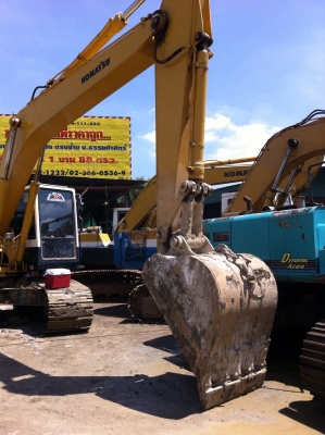 ขายรถแบ็คโฮ KOMATSU 200-5
