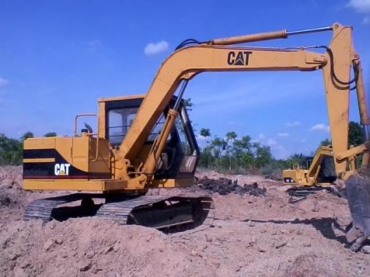 รถแม็คโครCAT E70 เครื่องมิตซู