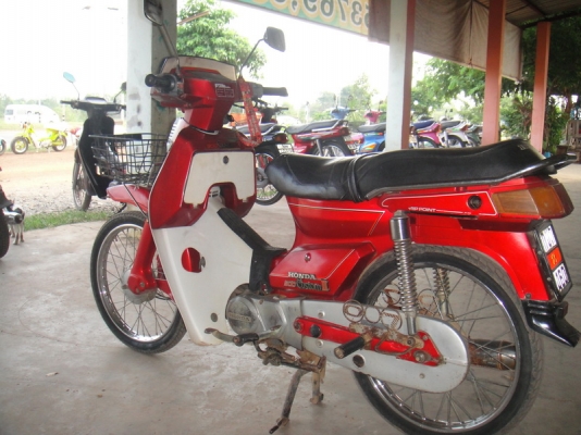 ขาย คัสต้อม สีแดง เดิมๆๆสวย  ทะเบียนพร้อมชุดโอน