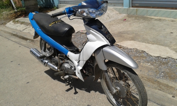 ขายครับ ยามาฮ่า spark สตาร์ทติดขี่ได้เลยเครื่องดีมาก