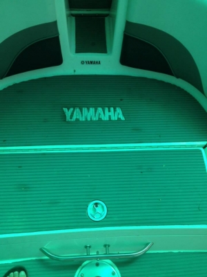 เรือ Yamaha AR230 สนใจติดต่อ 090-268-2228 เรือ Yamaha AR230 สนใจติดต่อ 090-268-2228