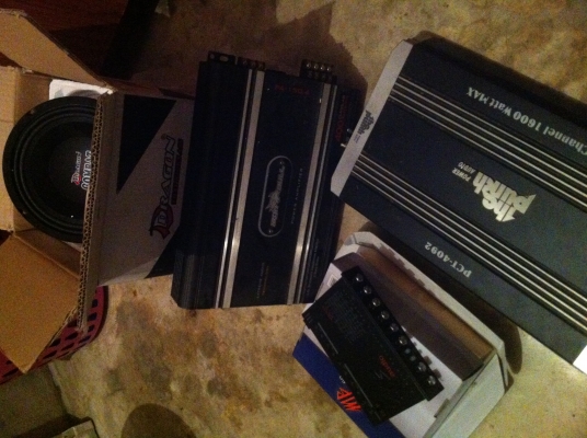 ขายเครื่องเสียงถูกๆครับ