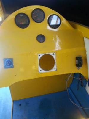 เรือ Yamaha v6 250 สนใจติดต่อ 090-268-2228