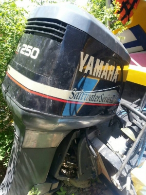 เรือ Yamaha v6 250 สนใจติดต่อ 090-268-2228