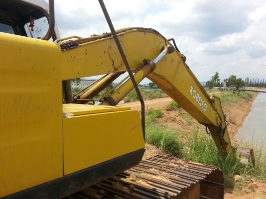 ขายรถแบคโฮ รถสภาพสวย KOBELCO sk200-3 (Mark 3) (เอกสารใบชื้อขาย / เจ้าของขายเอง)