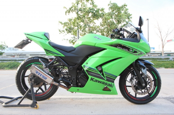 ขาย kawasaki ninja250 ปี2012 ทะเบียนพร้อมโอน