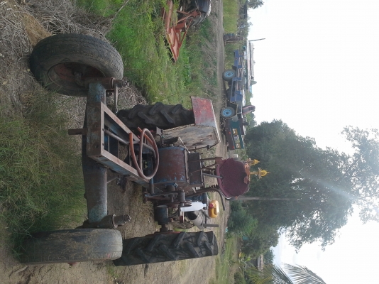 ขาย ตัวนั่งขับตอนเดียว ขายตามสภาพ ซ่อมนิดหน่อย 17000 (!!! รวมซ่อม+อะไหล่ พร้อมใช้งานเลย 20000 )