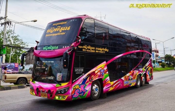 ขายรถบัส 8 ล้อ