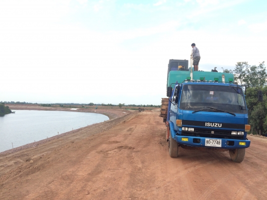 รถลากร๊อกกี้ เครื่อง 6BF 185  575,000 โทร0895770265