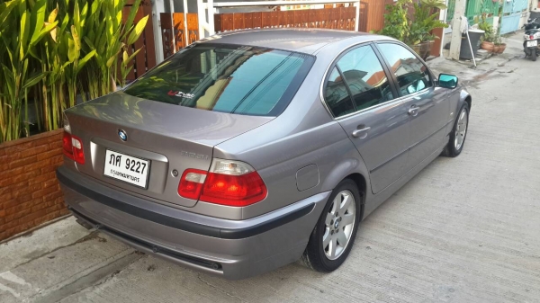 BMW 323i SE ปี 2001 Full Option