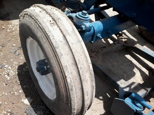 ปิดการขายขายรถไถฟอร์ด เสื้อลาย 6610 มีทะเบียน