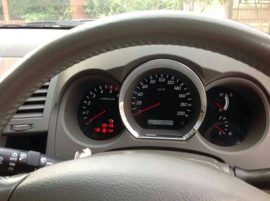Fortuner 3.0 V 2010 4WD Auto ตัว Top Full option