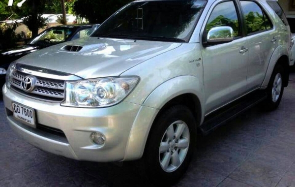 Fortuner 3.0 V 2010 4WD Auto ตัว Top Full option