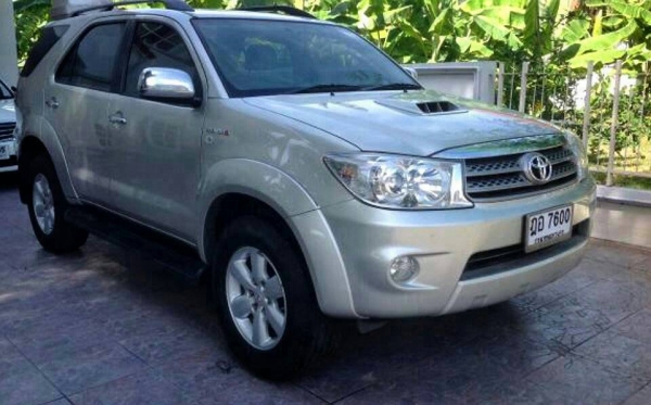 Fortuner 3.0 V 2010 4WD Auto ตัว Top Full option