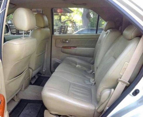 Fortuner 3.0 V 2010 4WD Auto ตัว Top Full option