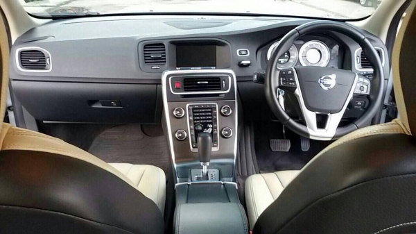 Volvo V60 1.6 cc. ปี 2012