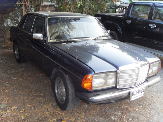 ขาย BENZ 230E W123