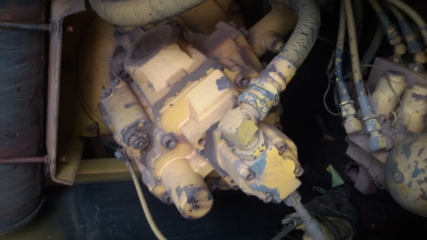 SUMITOMO S 160 F2เทียบเท่า 60เครื่องอีซูซู  4๋ JB1  คอนโทรนนำ้มัน ปั้ม K3v