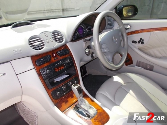 CLK 200 KOM 2 ประตู สีดำ รถศูนย์แท้ เจ้าของขายเอง CLK 200 KOM 2 ประตู สีดำ รถศูนย์แท้ เจ้าของขายเอง