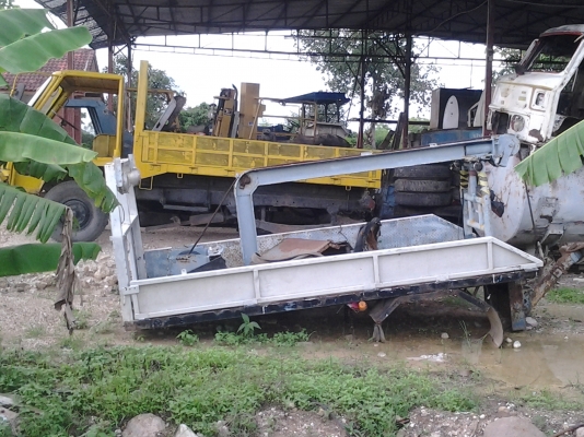 กระบะรถยกพร้อมอุปกรณ์ ยกลงจากรถ6ล้อเล็ก