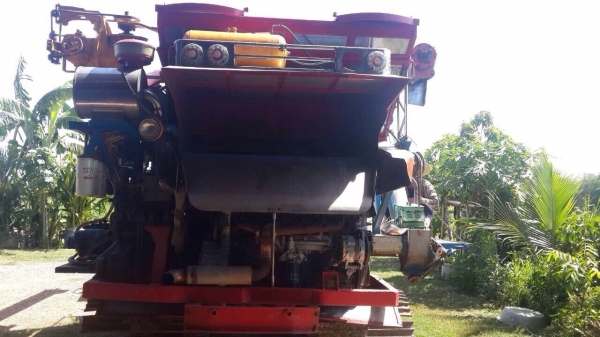 รถเกี่ยวอุ้มข้าว พร้อมใช้งาน