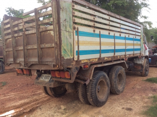 ขายHINO F18แท้( 2เพลาดั๊ม เครื่อง180แรง) ยางใหม่10เส้น เครื่องดี ครัทซีดี หัวมีผุบ้างเดิมๆตามสภาพ ภาษีไม่ขาด ขาย 670,000 บาท