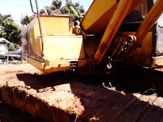 ขายครับ แม็คโค CAT 320 รุ่น 1 เอกสาร เล่มทะเบียน พร้อมใช้ครับ