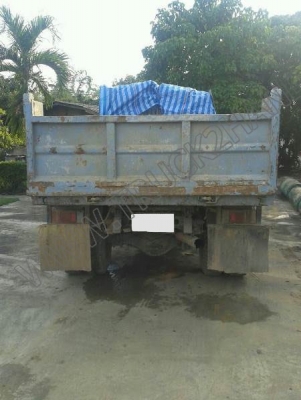 รถบรรทุก 6 ล้อดั้มพ์ ISUZU NPR 120 รถบรรทุก 6 ล้อดั้มพ์ ISUZU NPR 120