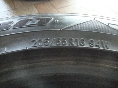 ยาง Nitto 205/55/16 ปี 12 ยาง Nitto 205/55/16 ปี 12